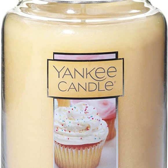 Candle Vanilla Cupcake Scented, Classic 22oz Large Jar Single Wick Candle, Over - Picture 2 of 4